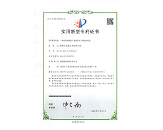 一種船用卷板機可變輥距的下輥驅(qū)動裝置